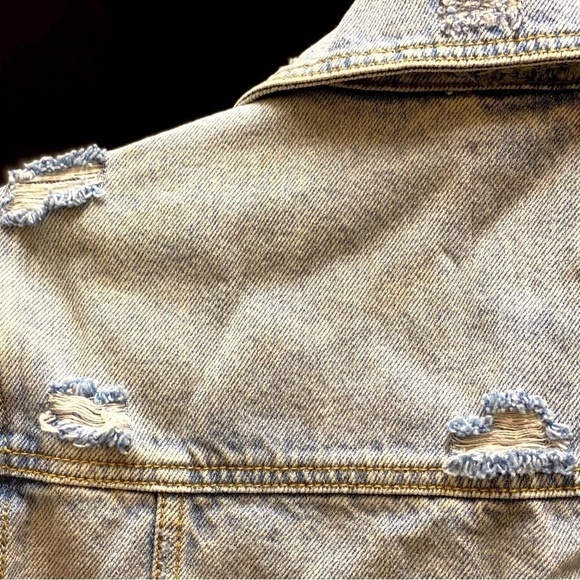 **premium Denim** Hidden distressed light wash structured Jean jacket - Picture 3 of 9